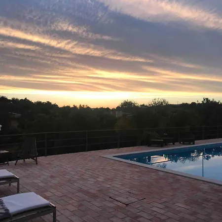 Casa Oliveira Dom wakacyjny Quelfes